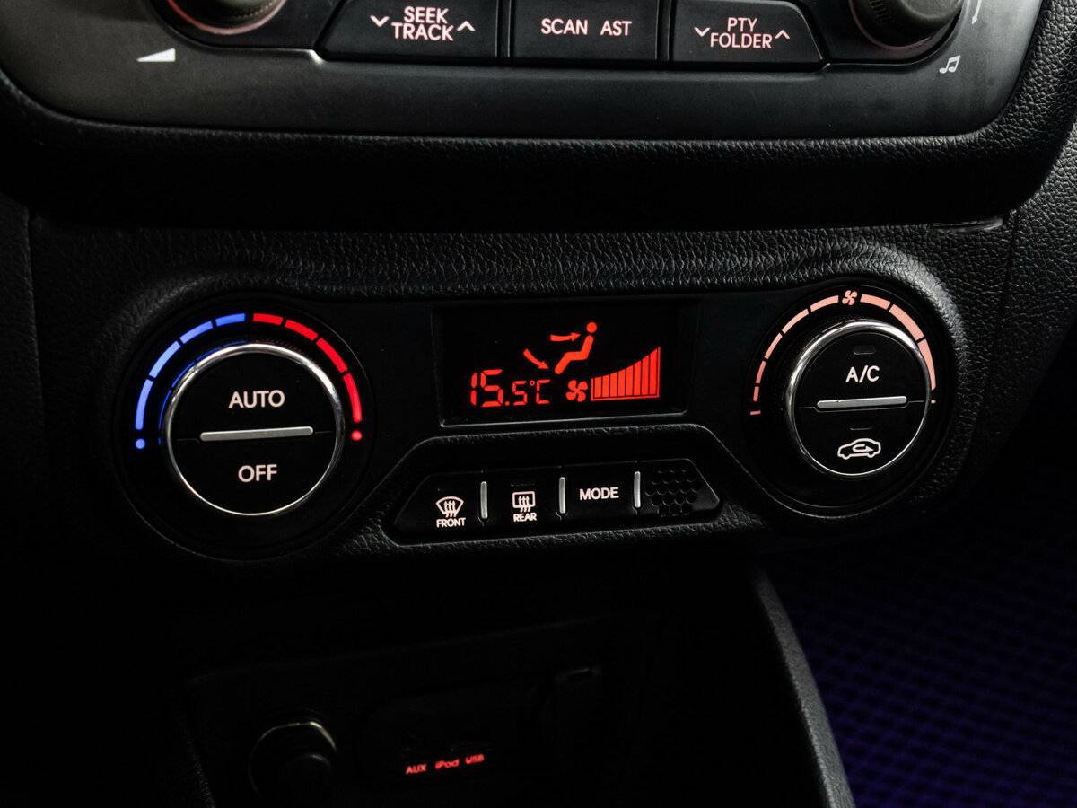 Kia Rio с пробегом — 2012 год. Фото: #11