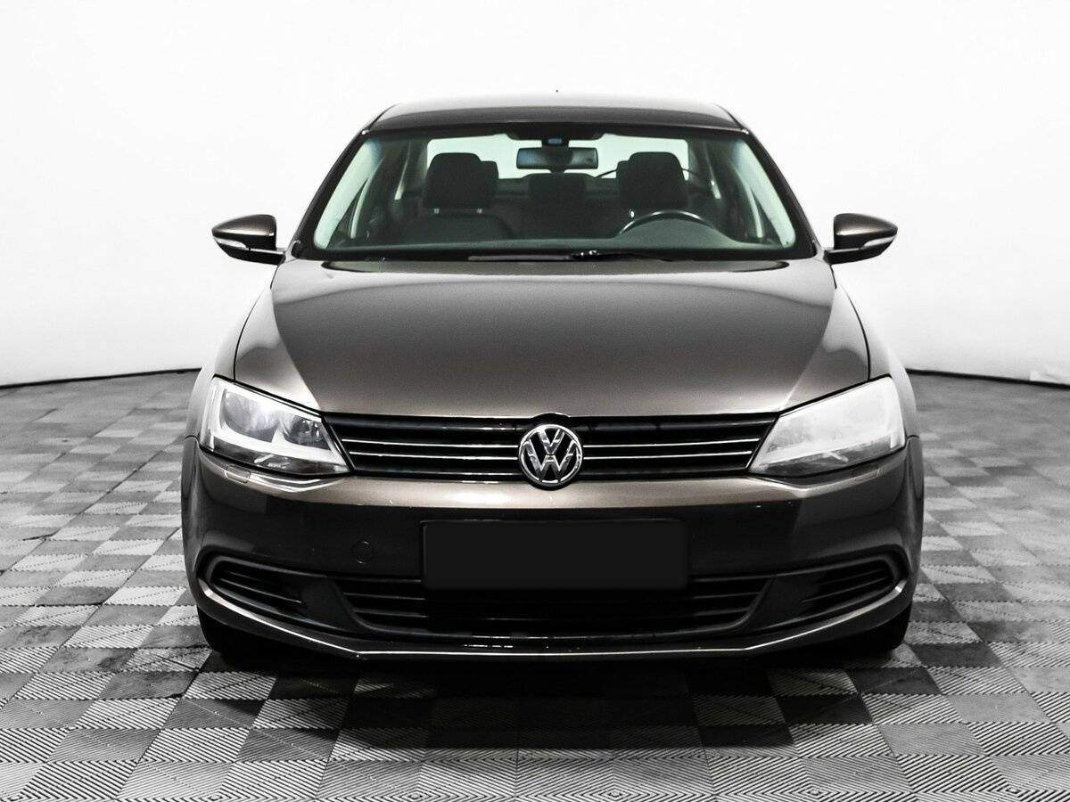 Volkswagen Jetta с пробегом — 2013 год. Фото: #1