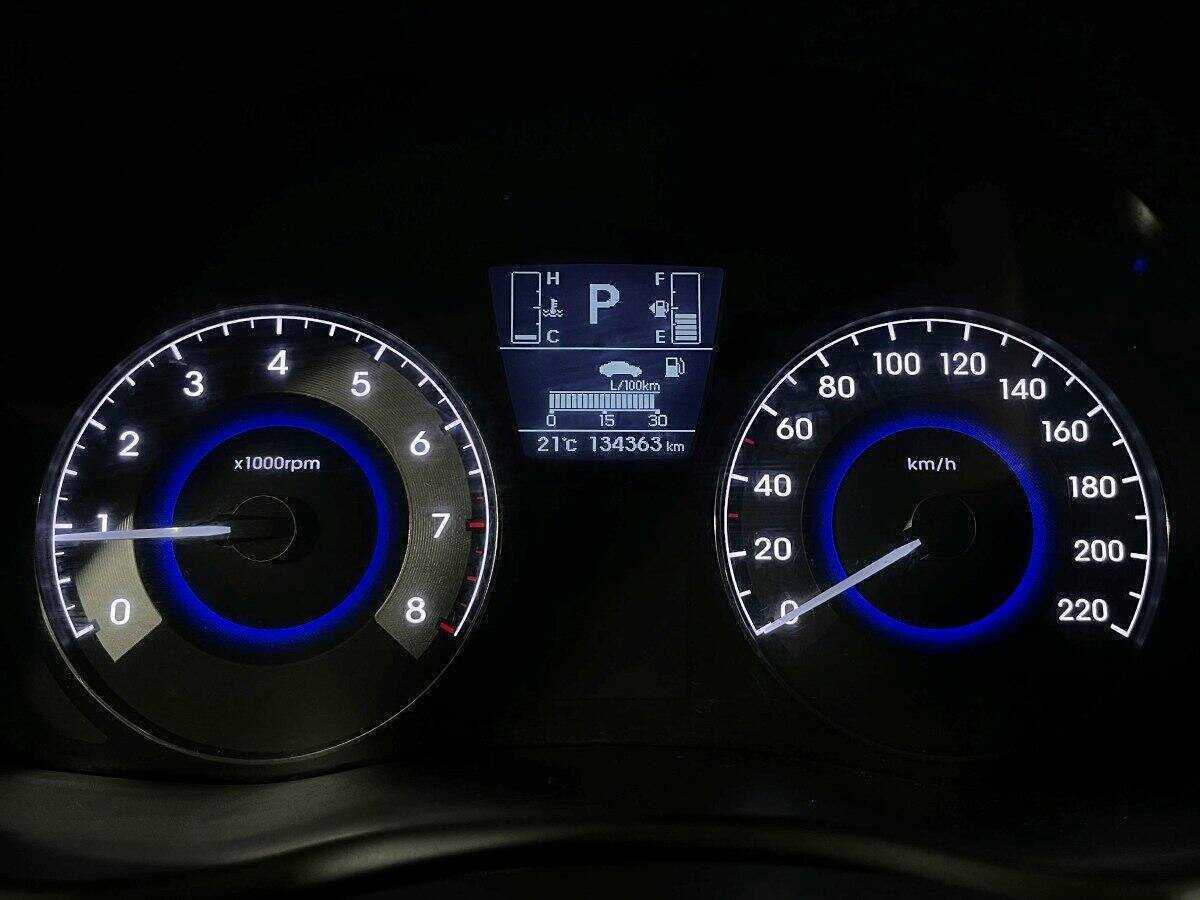 Hyundai Solaris с пробегом — 2014 год. Фото: #8