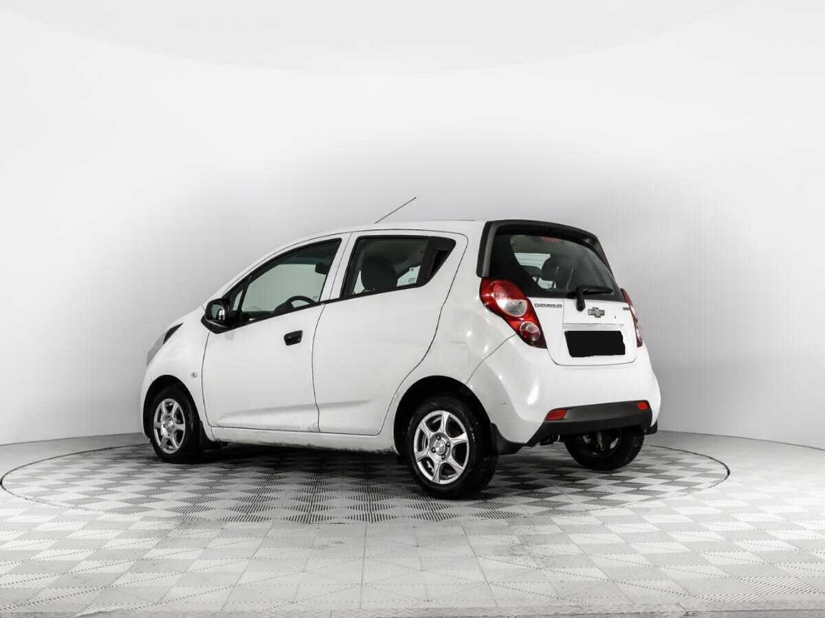 Chevrolet Spark с пробегом — 2013 год. Фото: #6