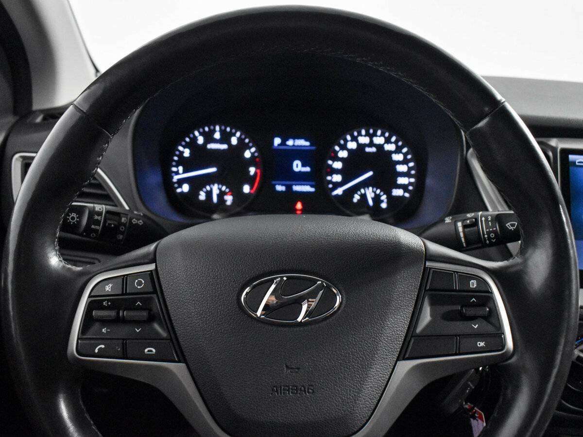 Hyundai Solaris с пробегом — 2017 год. Фото: #16