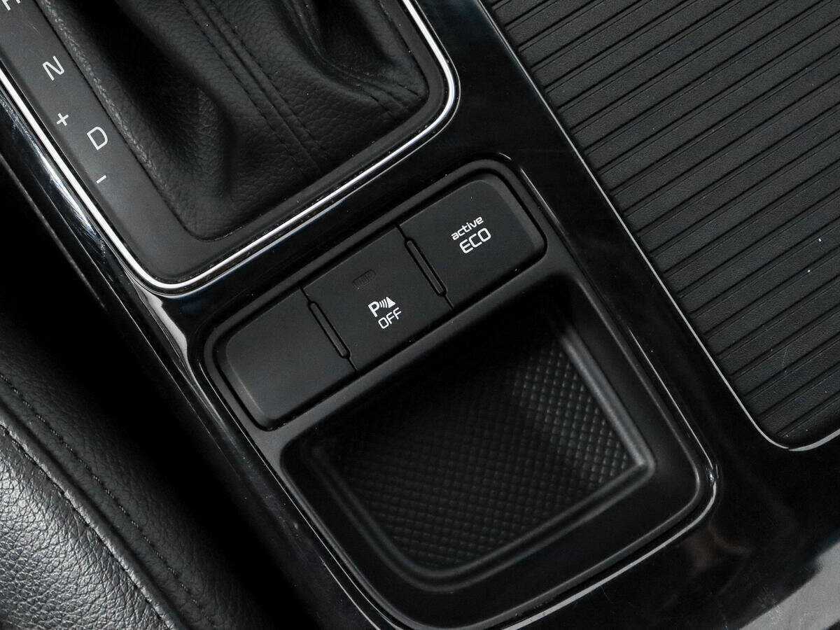 Kia Sorento с пробегом — 2015 год. Фото: #10