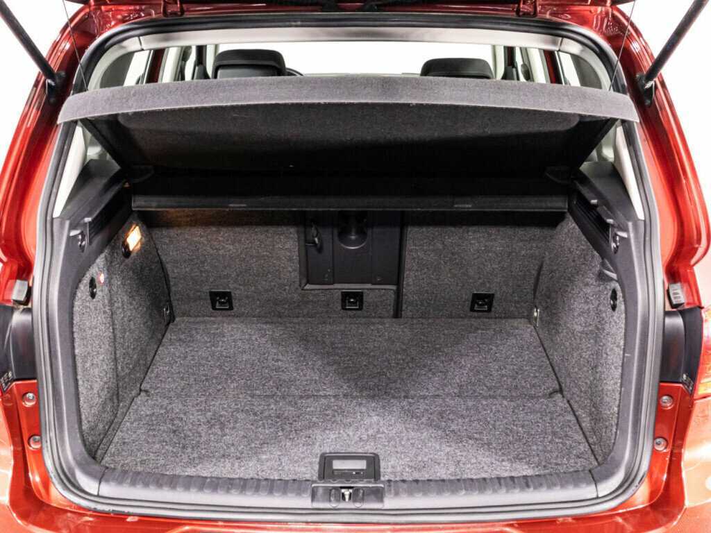Volkswagen Tiguan с пробегом — 2012 год. Фото: #14