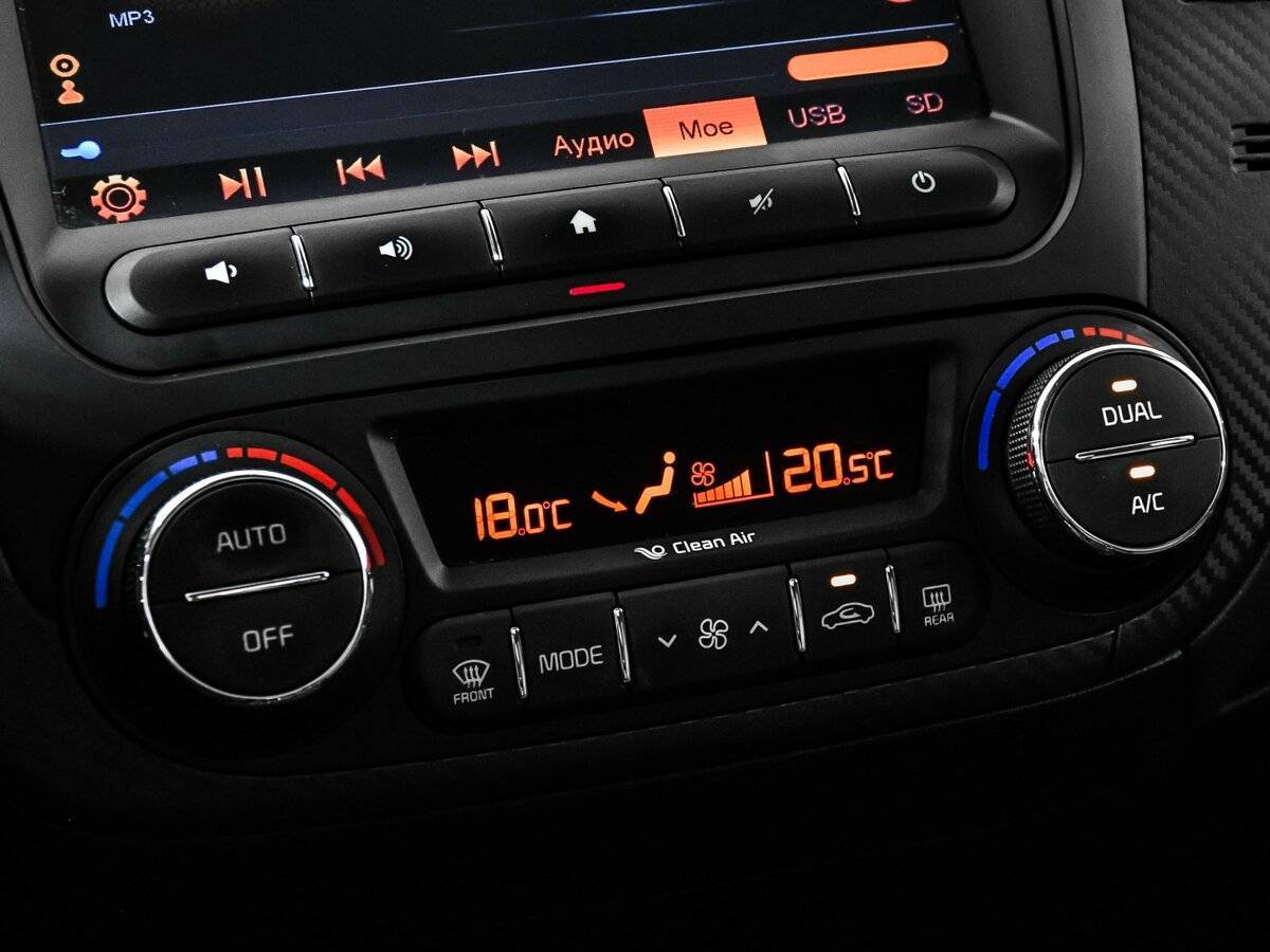 Kia Cerato с пробегом — 2015 год. Фото: #16