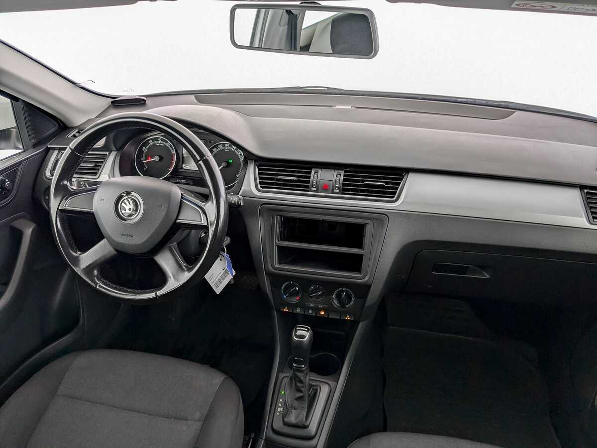 Skoda Rapid с пробегом — 2019 год. Фото: #21