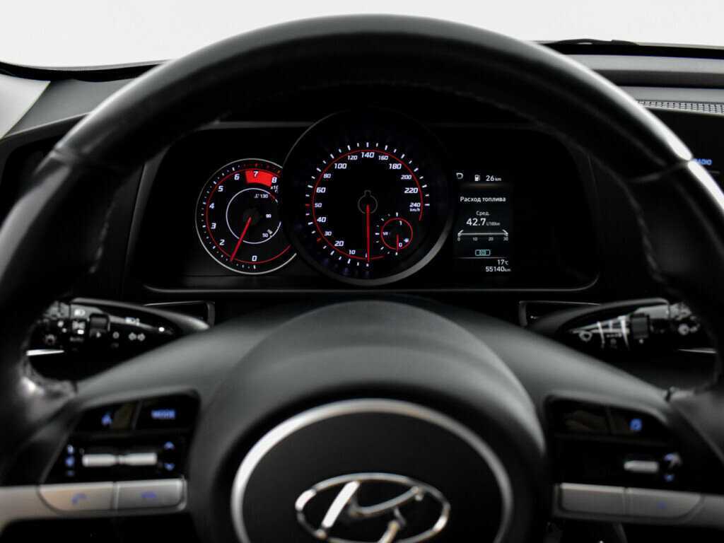 Hyundai Elantra с пробегом — 2021 год. Фото: #14