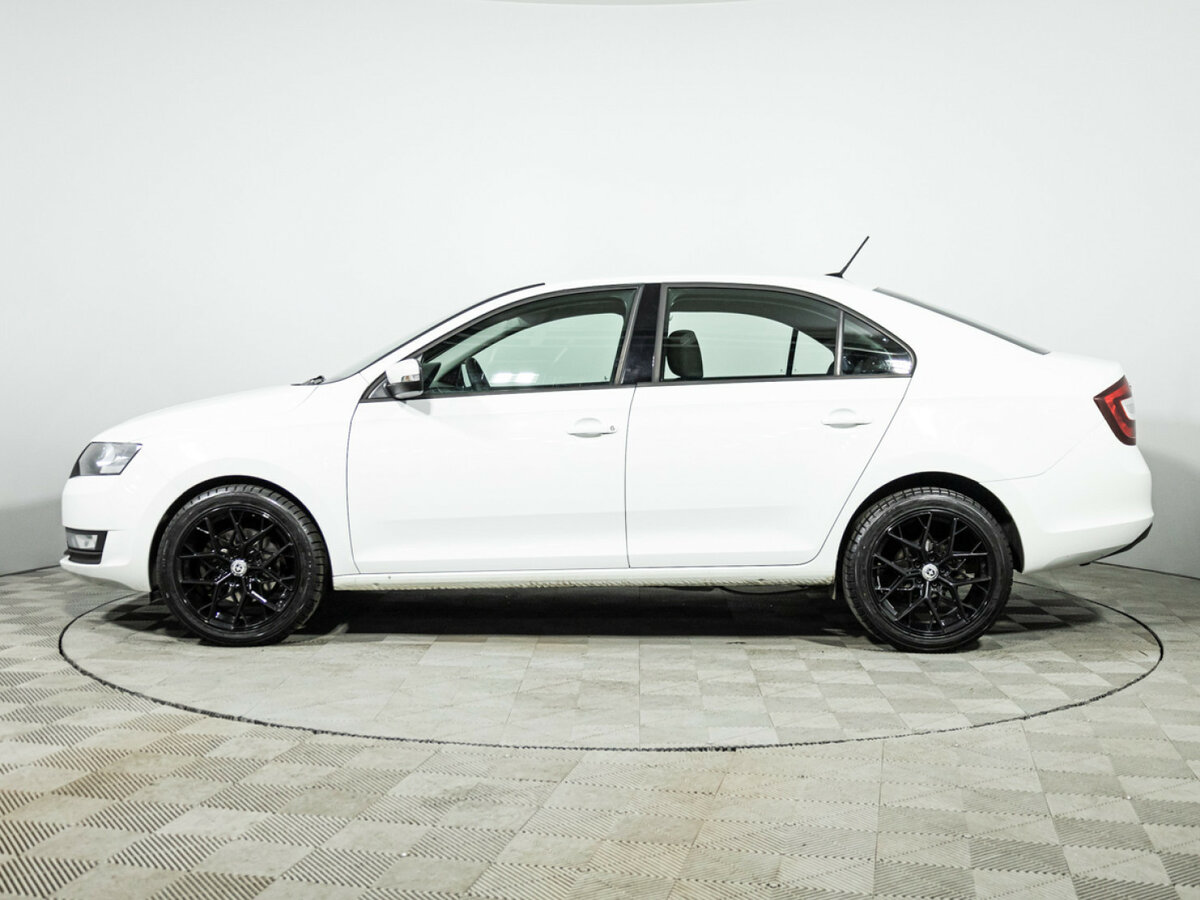 Skoda Rapid с пробегом — 2019 год. Фото: #7