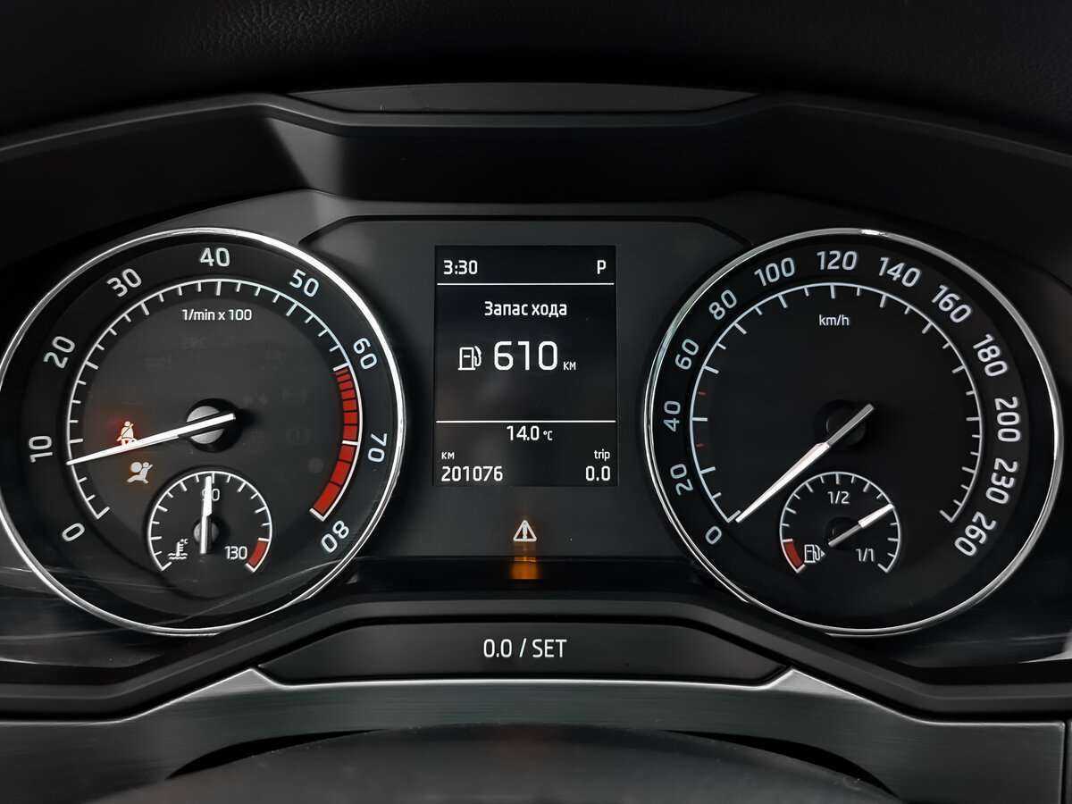 Skoda Superb с пробегом — 2019 год. Фото: #11