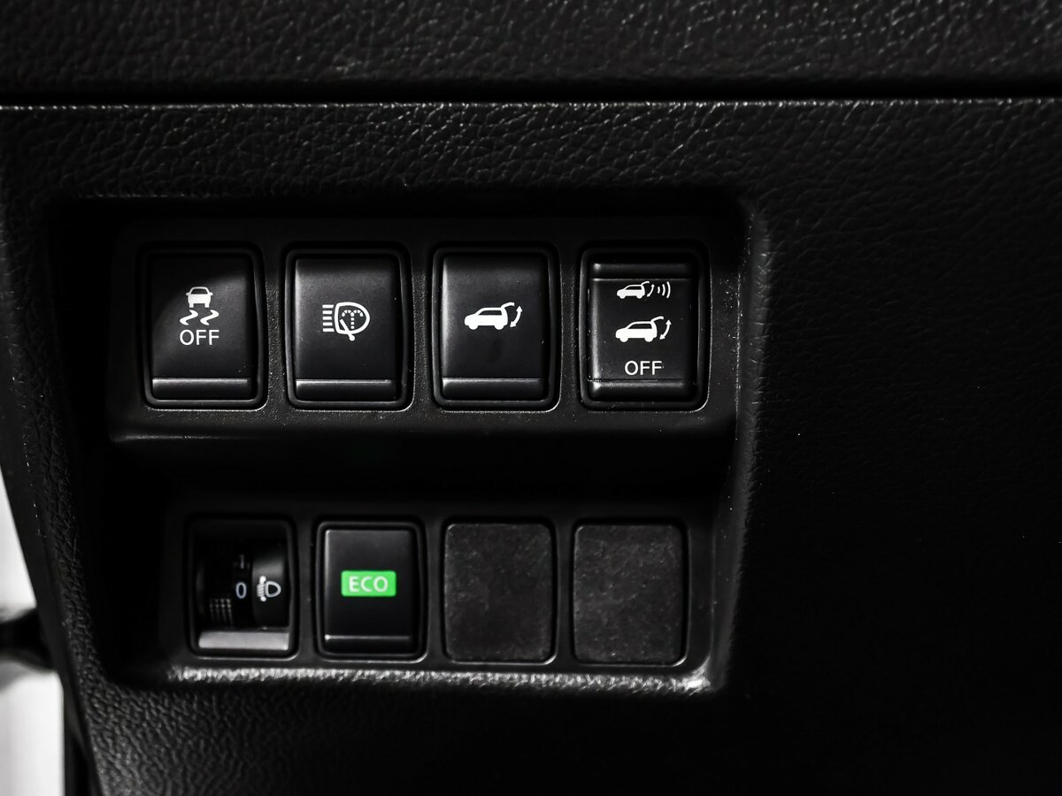 Nissan X-Trail с пробегом — 2016 год. Фото: #12