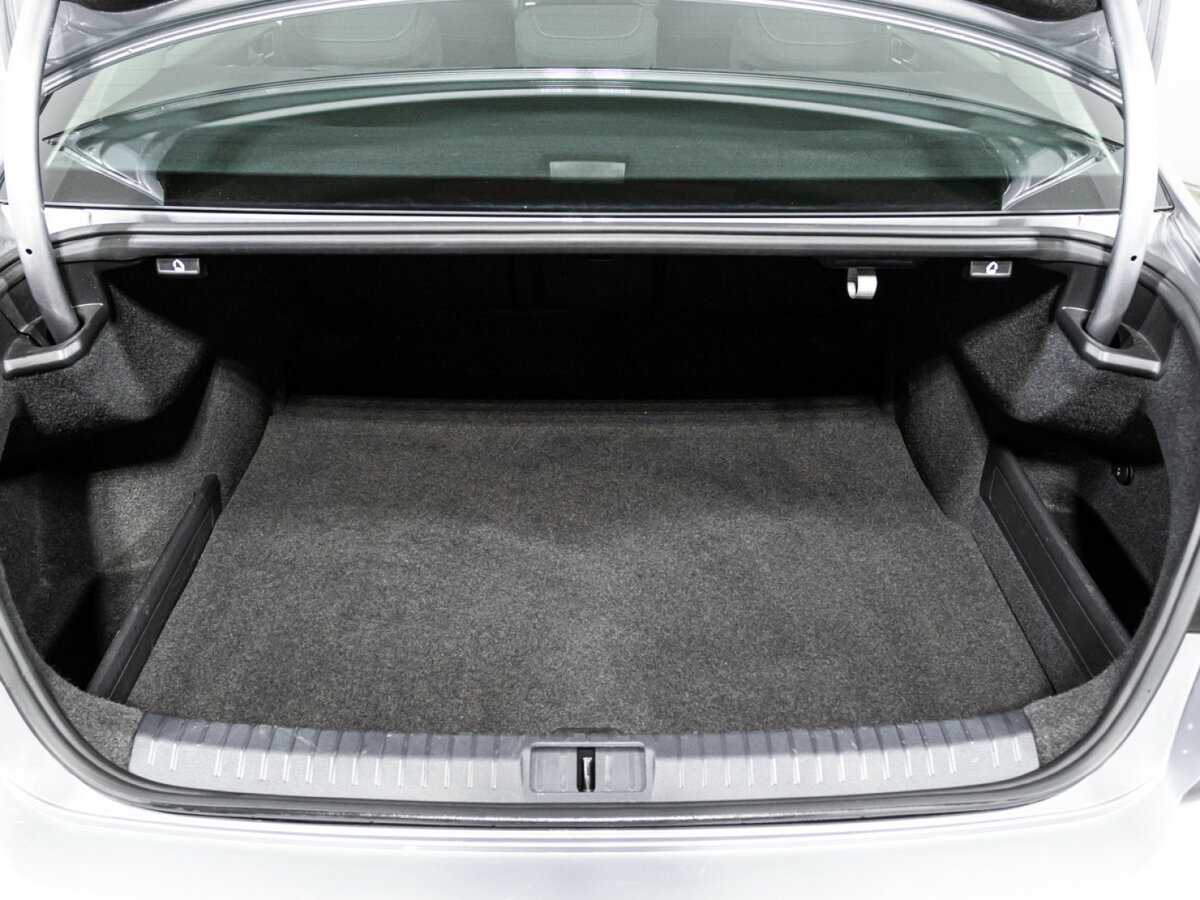 Volkswagen Passat с пробегом — 2017 год. Фото: #14