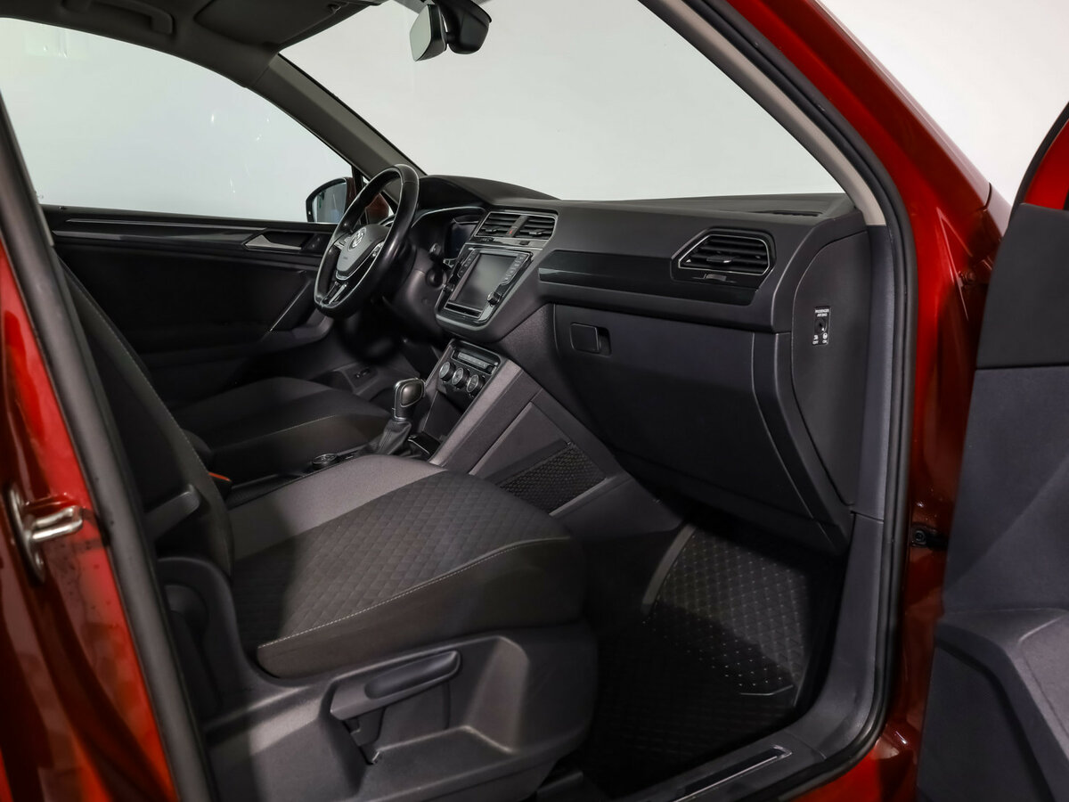Volkswagen Tiguan с пробегом — 2017 год. Фото: #20