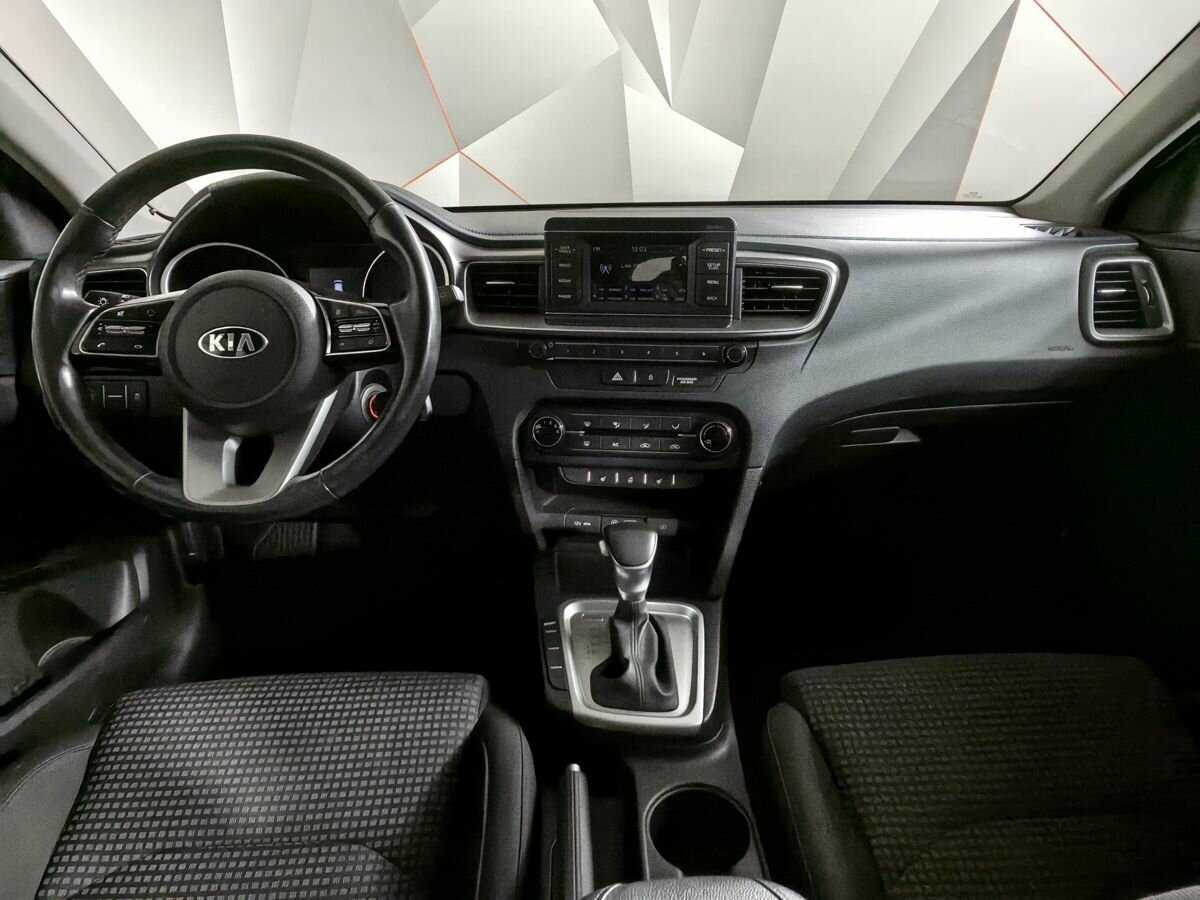 Kia Ceed с пробегом — 2018 год. Фото: #9