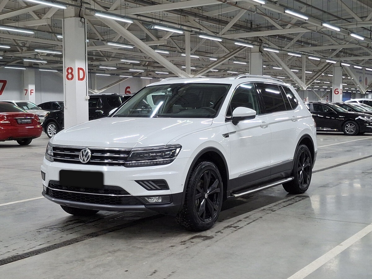 Volkswagen Tiguan с пробегом — 2018 год. Посмотреть фото