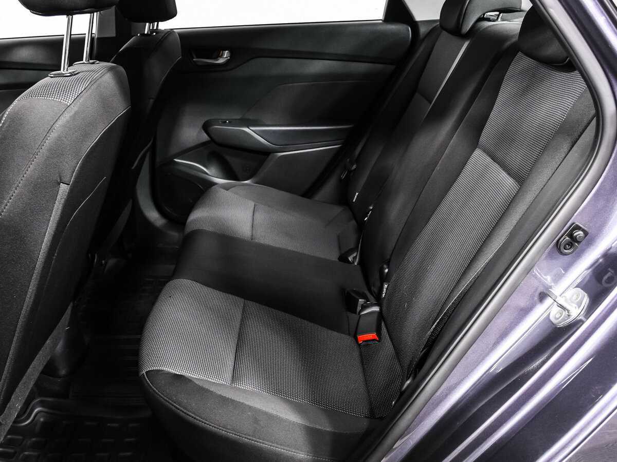 Hyundai Solaris с пробегом — 2021 год. Фото: #12