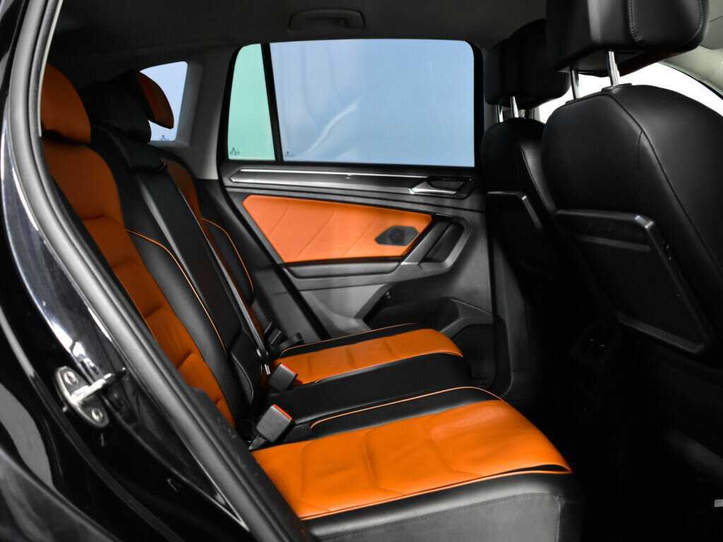 Volkswagen Tiguan с пробегом — 2018 год. Фото: #9