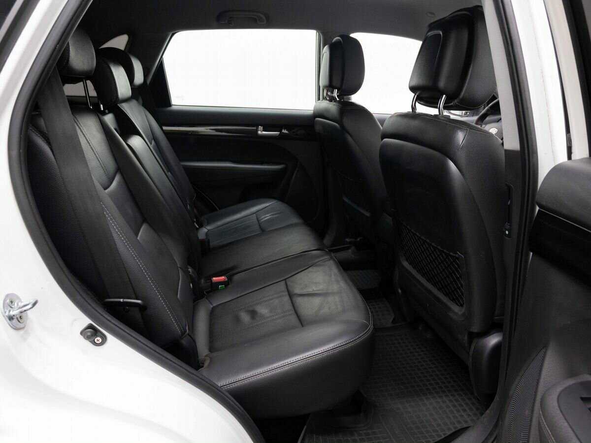 Kia Sorento с пробегом — 2012 год. Фото: #9