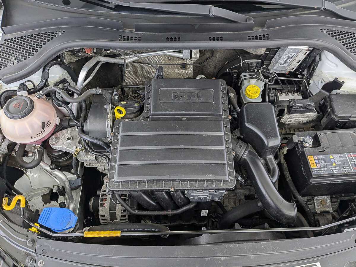 Skoda Rapid с пробегом — 2019 год. Фото: #8