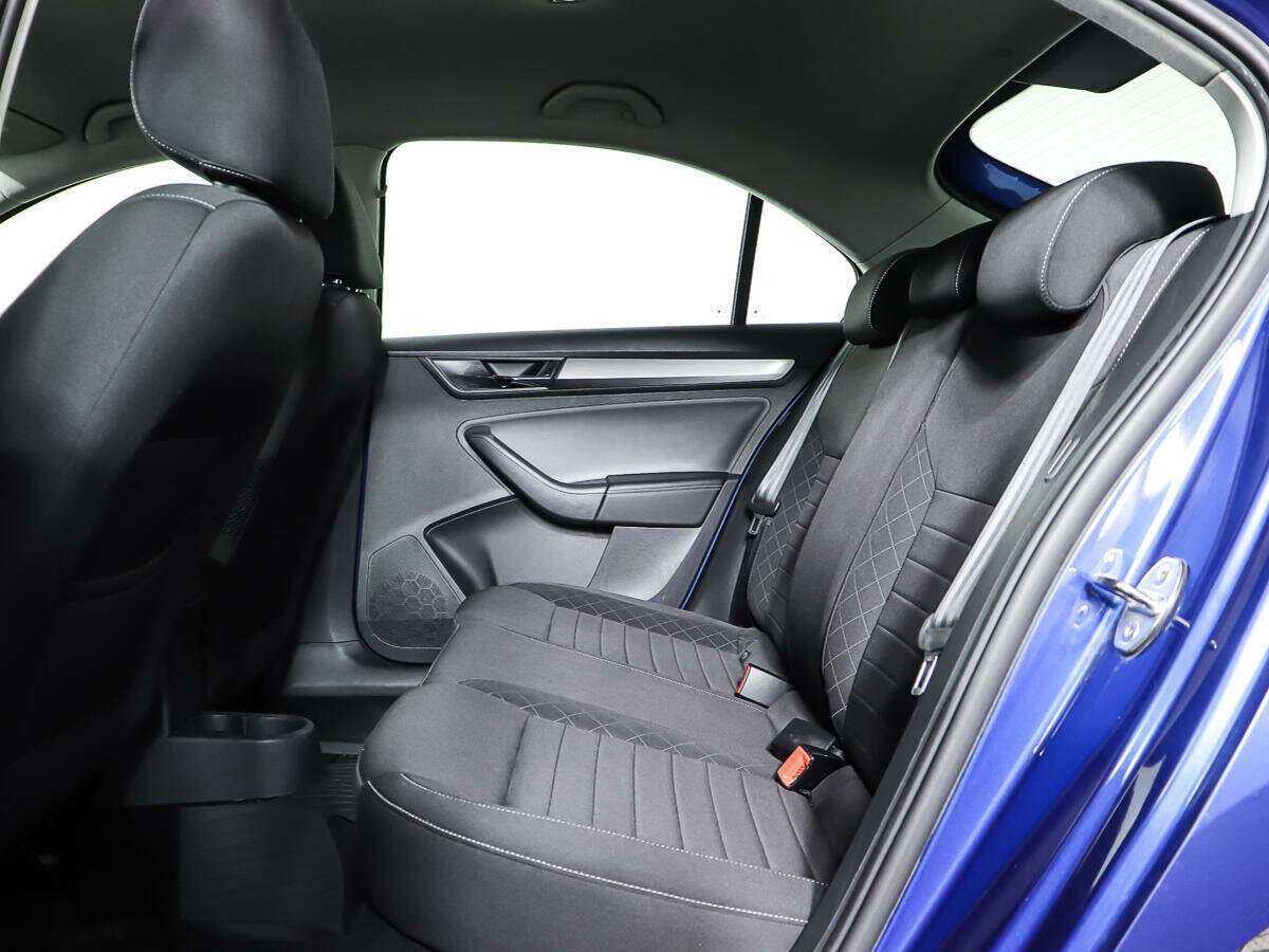 Skoda Rapid с пробегом — 2017 год. Фото: #9