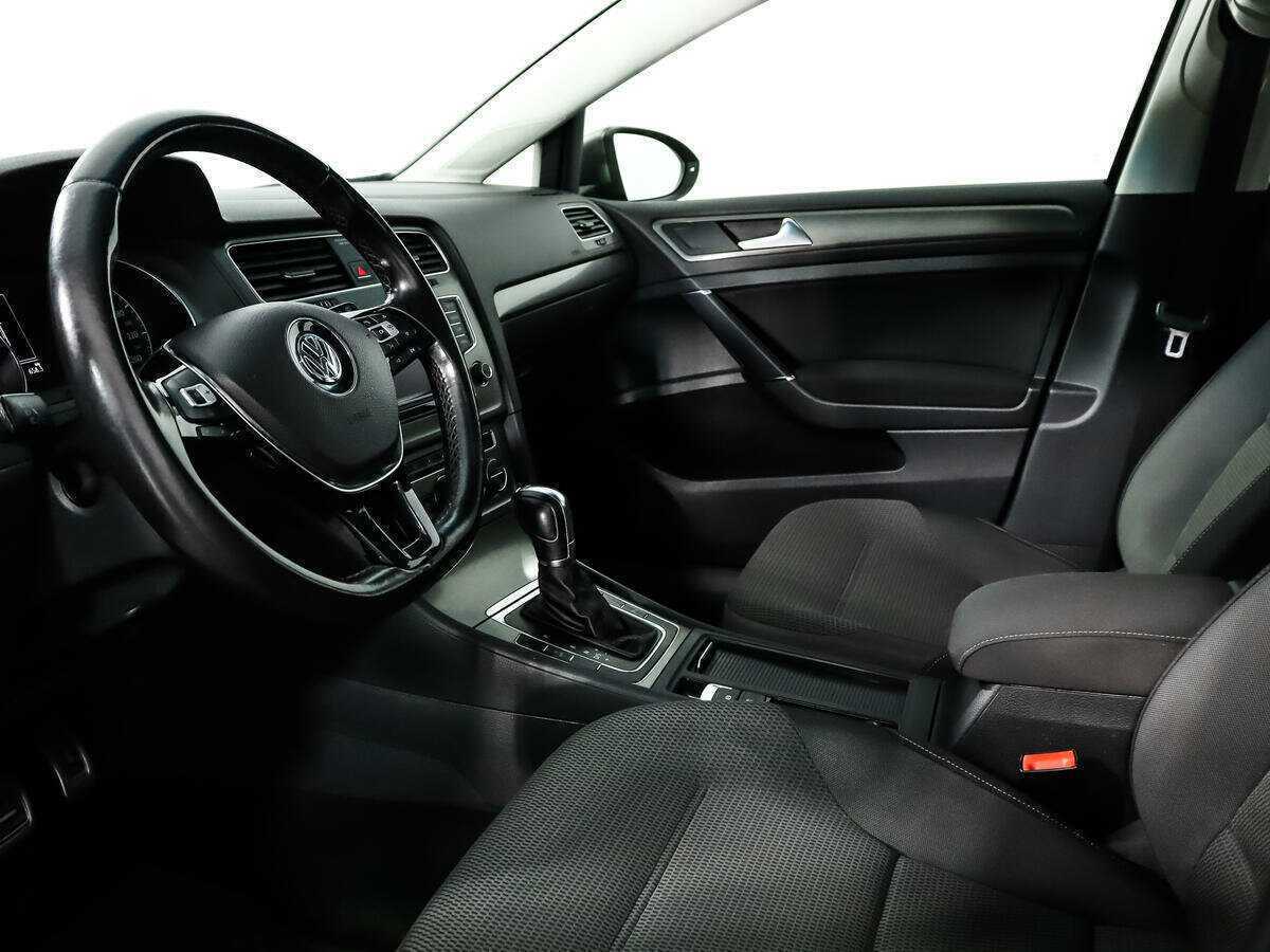 Volkswagen Golf с пробегом — 2013 год. Фото: #8