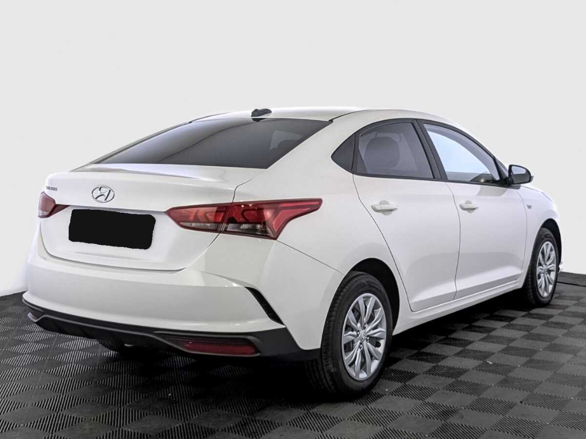 Hyundai Solaris с пробегом — 2022 год. Фото: #4