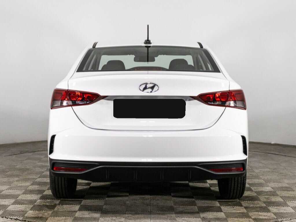 Hyundai Solaris с пробегом — 2021 год. Фото: #5