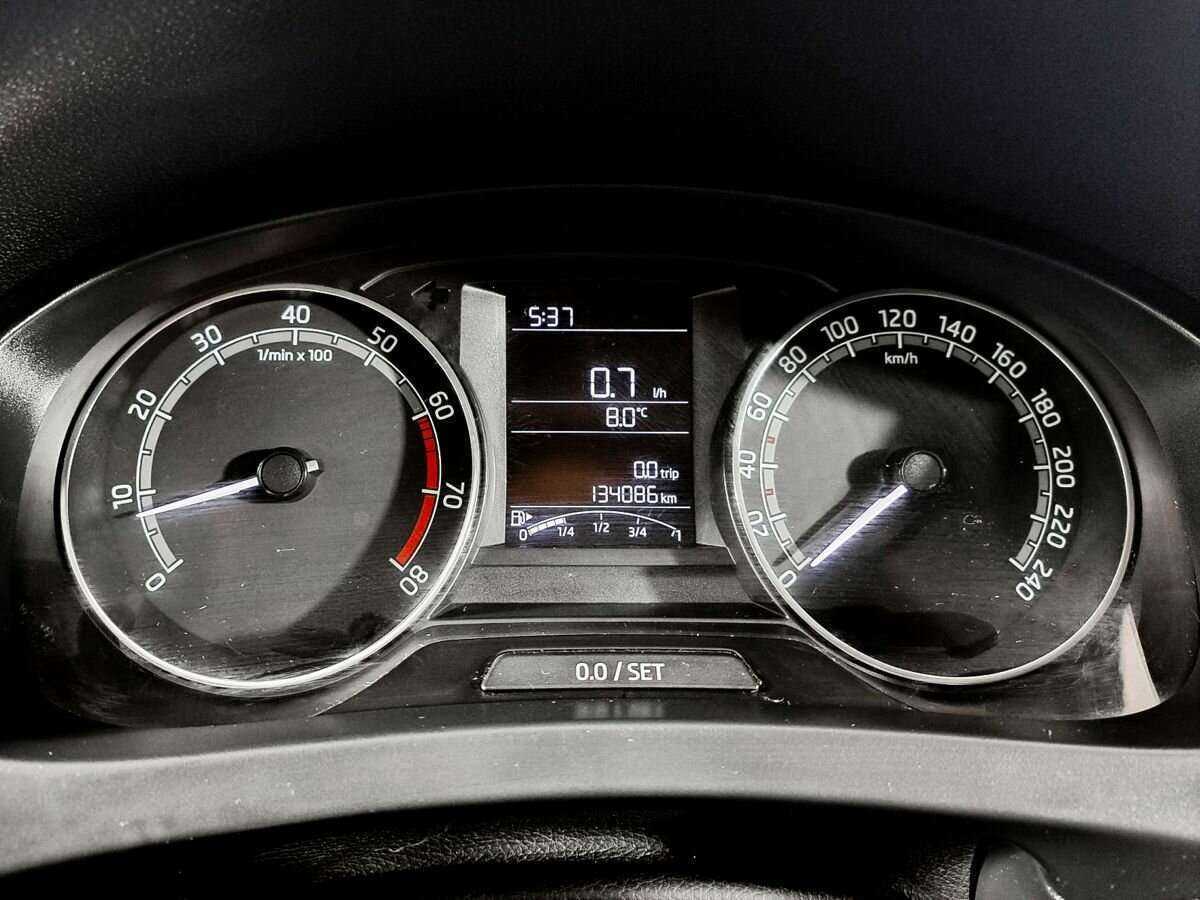 Skoda Rapid с пробегом — 2019 год. Фото: #8
