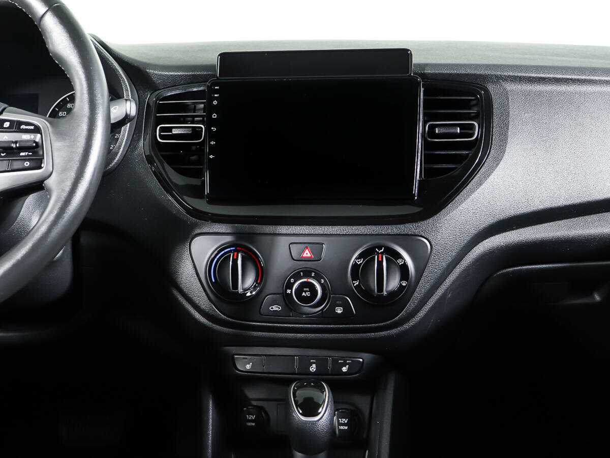 Hyundai Solaris с пробегом — 2021 год. Фото: #10