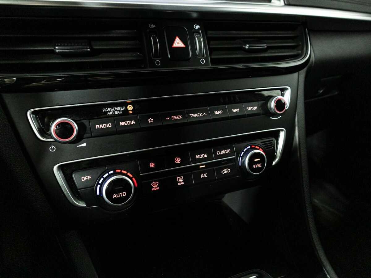 Kia Optima с пробегом — 2018 год. Фото: #18