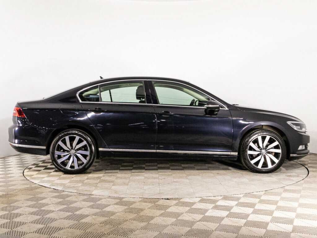Volkswagen Passat с пробегом — 2016 год. Фото: #3