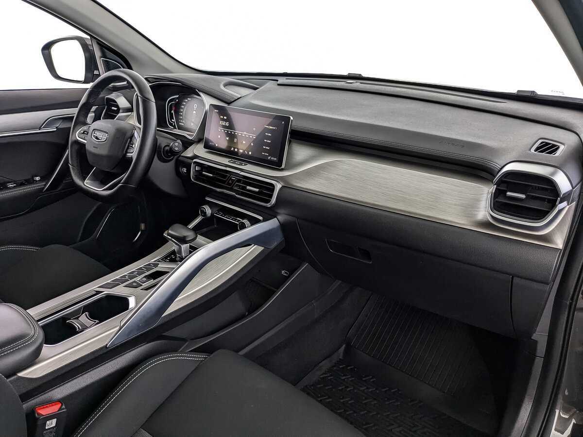 Geely Coolray с пробегом — 2023 год. Фото: #12