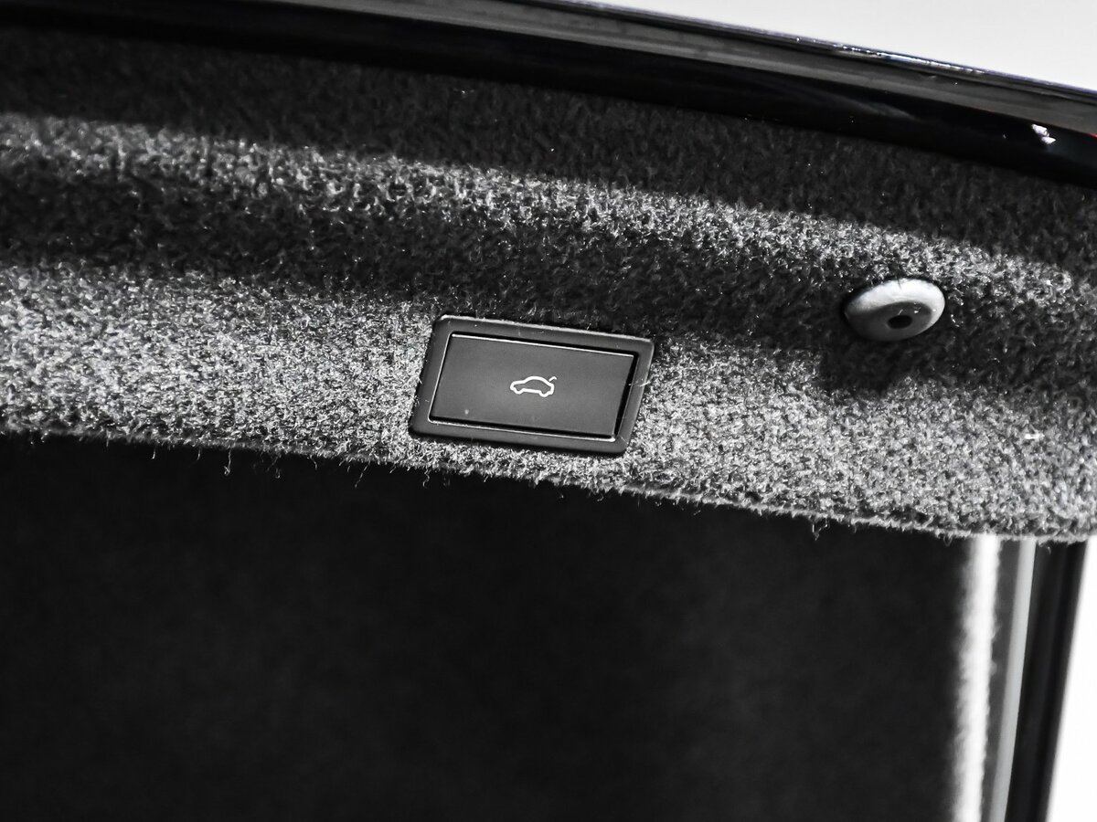 Volkswagen Passat с пробегом — 2018 год. Фото: #15