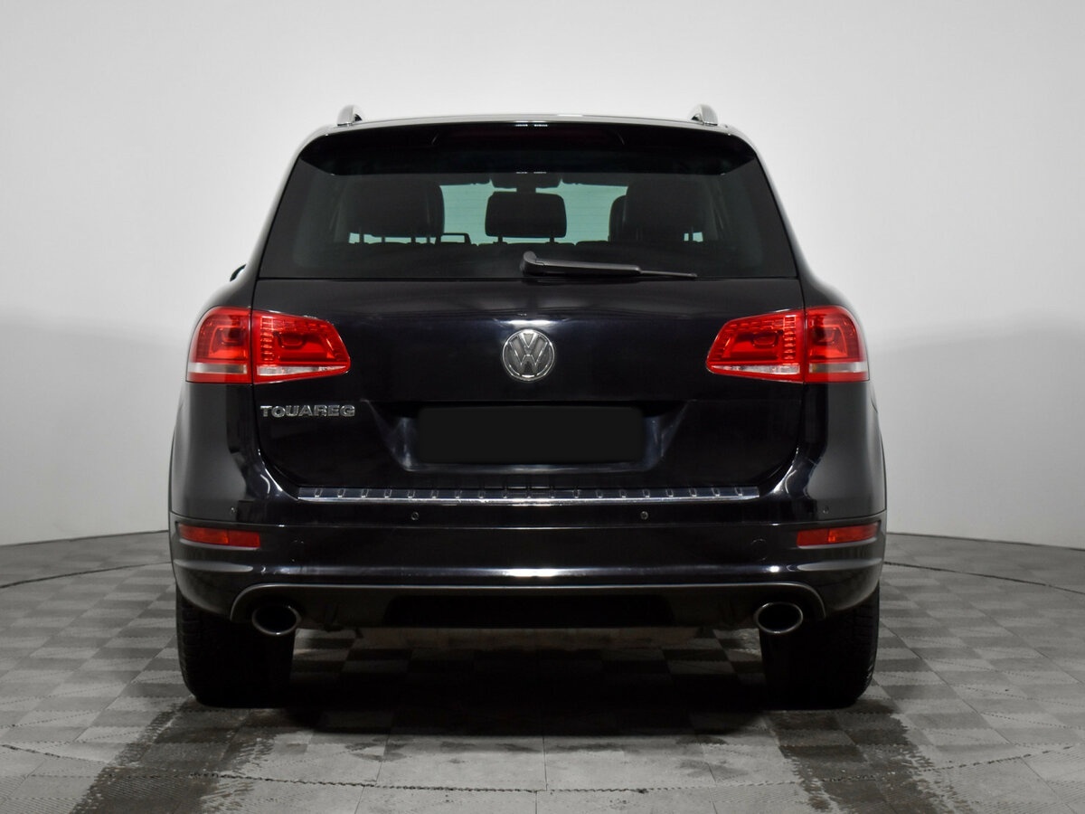 Volkswagen Touareg с пробегом — 2014 год. Фото: #4