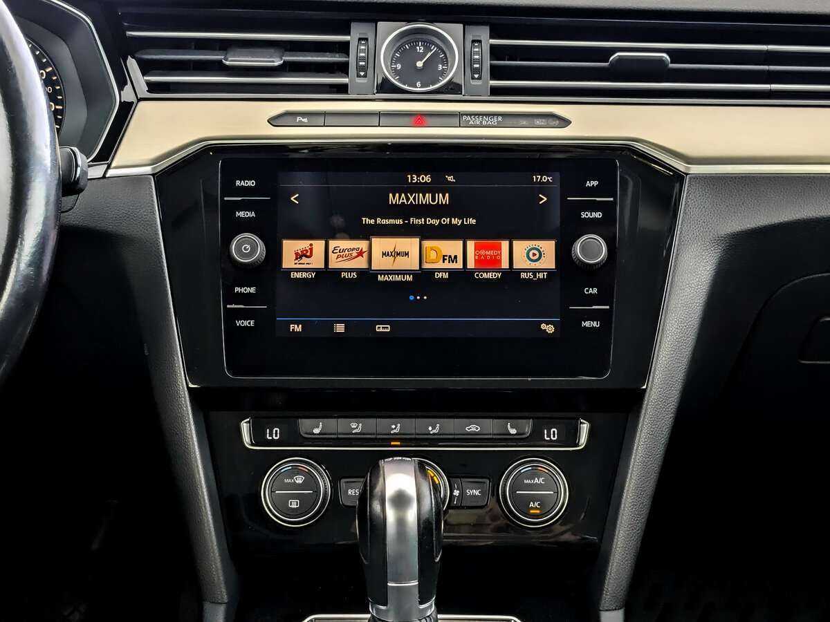 Volkswagen Passat с пробегом — 2017 год. Фото: #14