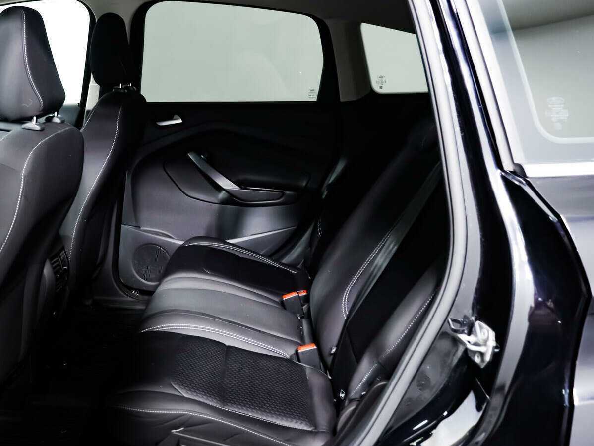 Ford Kuga с пробегом — 2017 год. Фото: #9