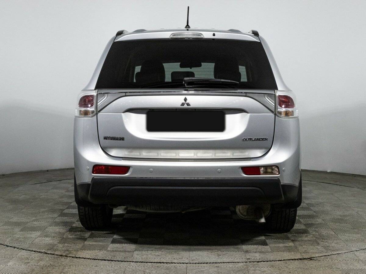 Mitsubishi Outlander с пробегом — 2013 год. Фото: #5