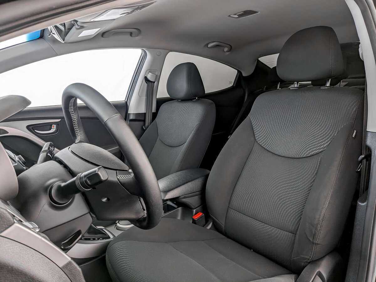 Hyundai Elantra с пробегом — 2014 год. Фото: #15