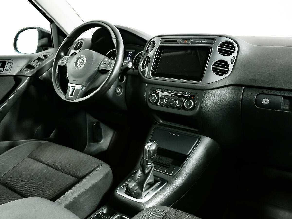 Volkswagen Tiguan с пробегом — 2012 год. Фото: #8
