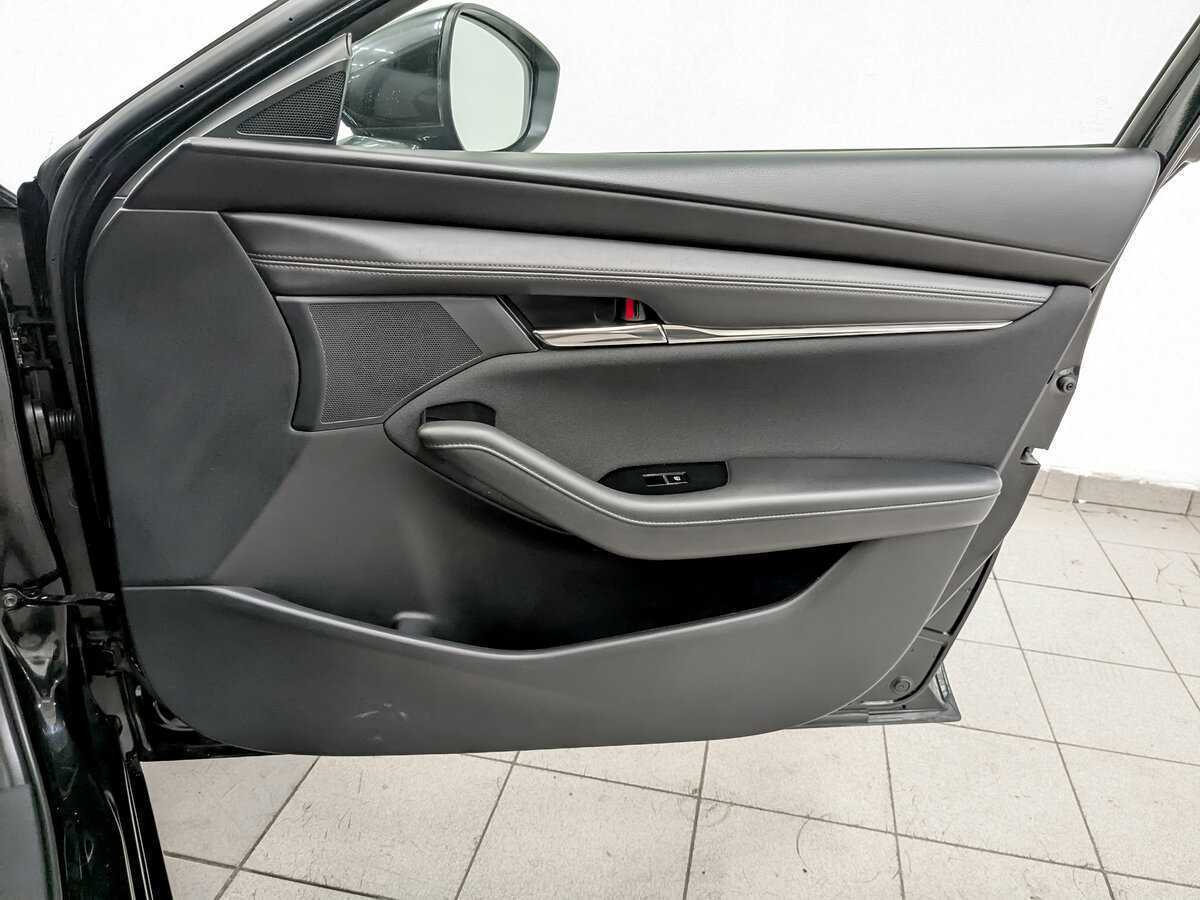 Mazda 3 с пробегом — 2019 год. Фото: #23