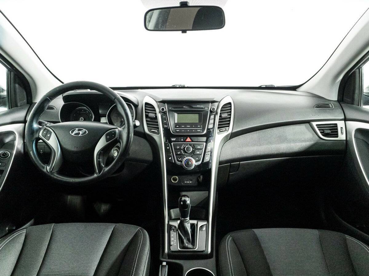 Hyundai i30 с пробегом — 2012 год. Фото: #12