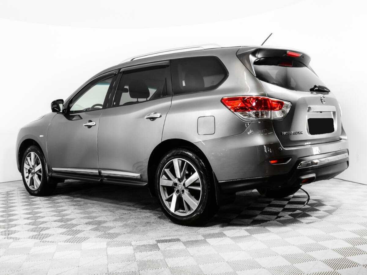 Nissan Pathfinder с пробегом — 2014 год. Фото: #6