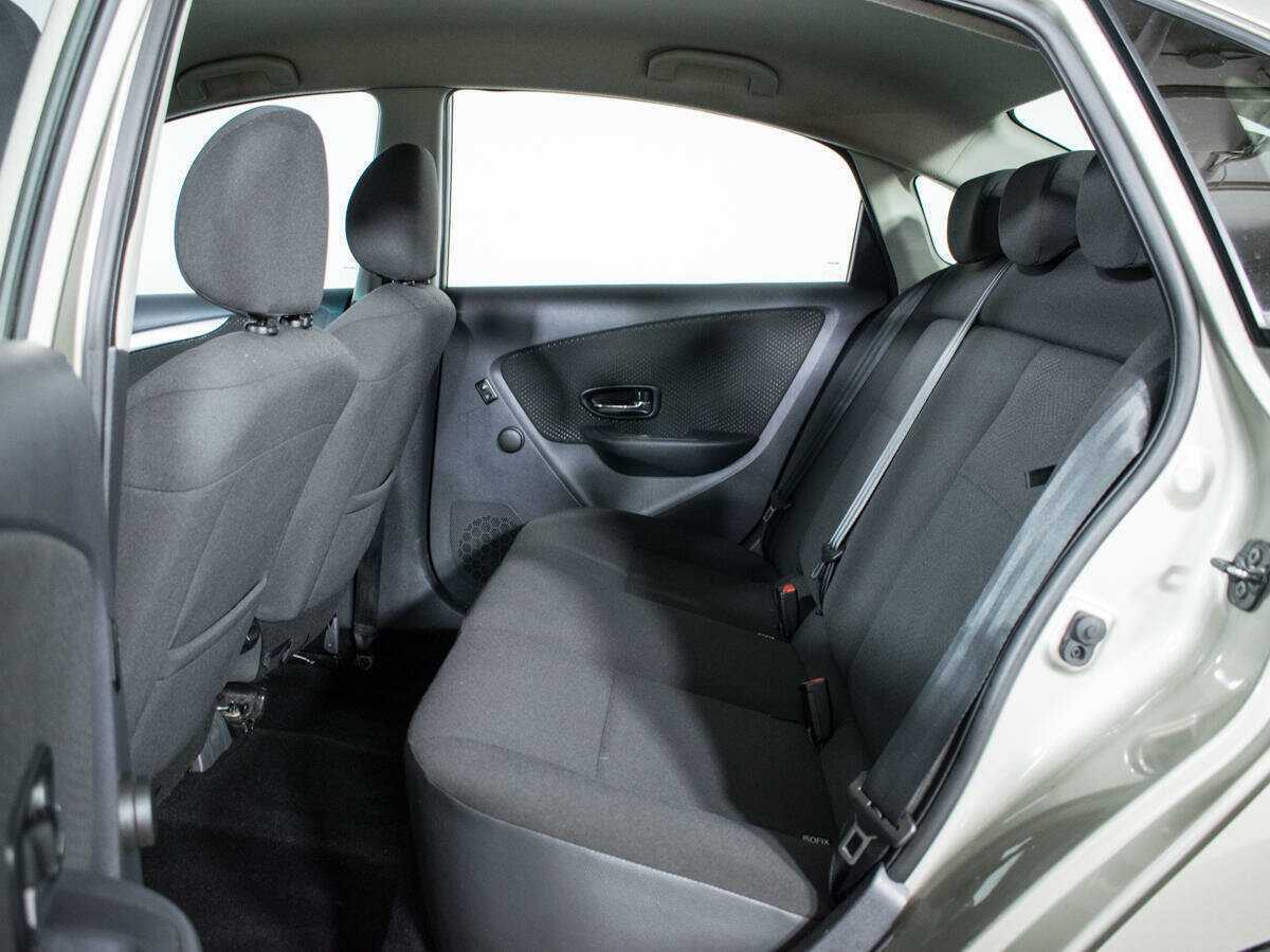 Nissan Almera с пробегом — 2016 год. Фото: #8