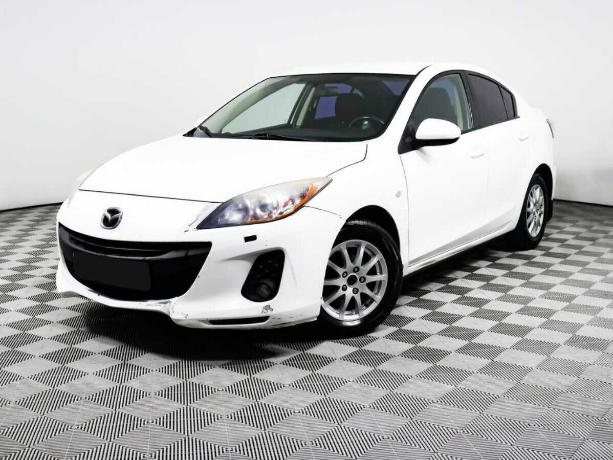 Mazda 3 с пробегом — 2012 год. Фото: #0