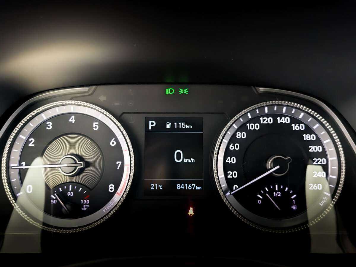 Hyundai Sonata с пробегом — 2021 год. Фото: #10