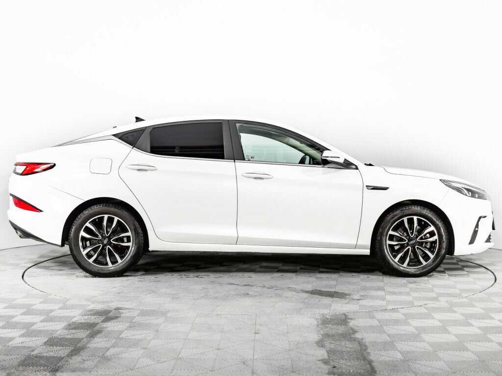 JAC J7 с пробегом — 2022 год. Фото: #3