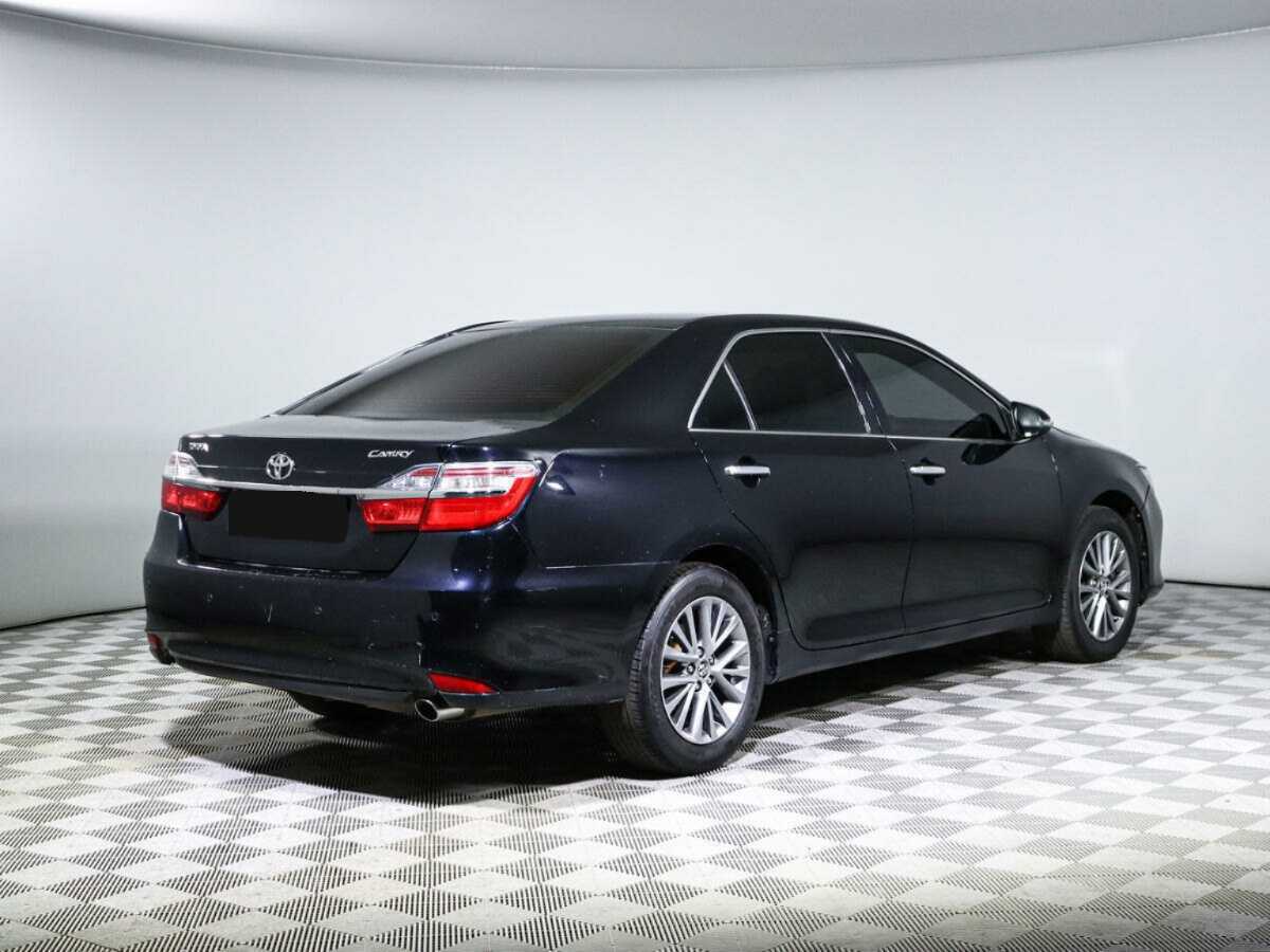 Toyota Camry с пробегом — 2016 год. Фото: #4