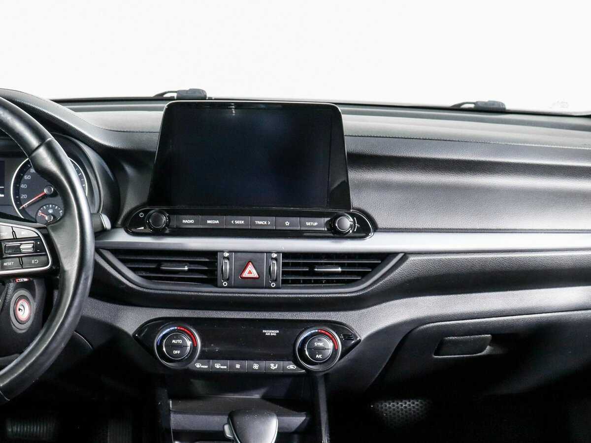 Kia Cerato с пробегом — 2022 год. Фото: #9