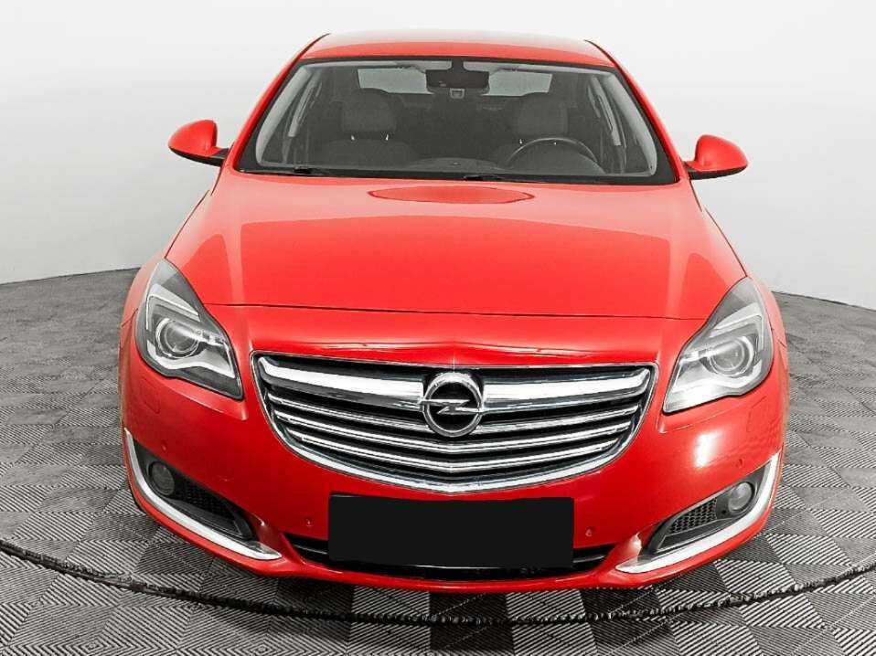 Opel Insignia с пробегом — 2015 год. Фото: #1