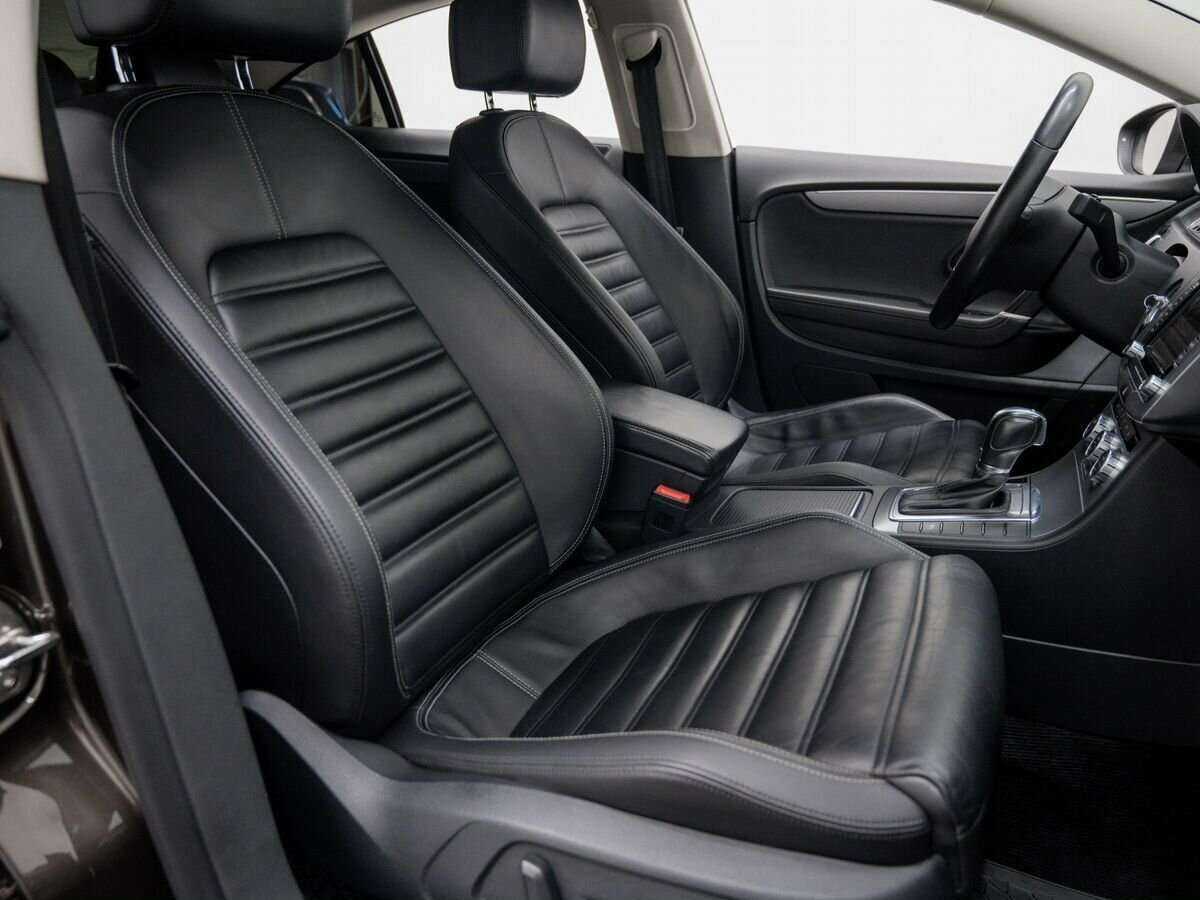 Volkswagen Passat CC с пробегом — 2012 год. Фото: #7