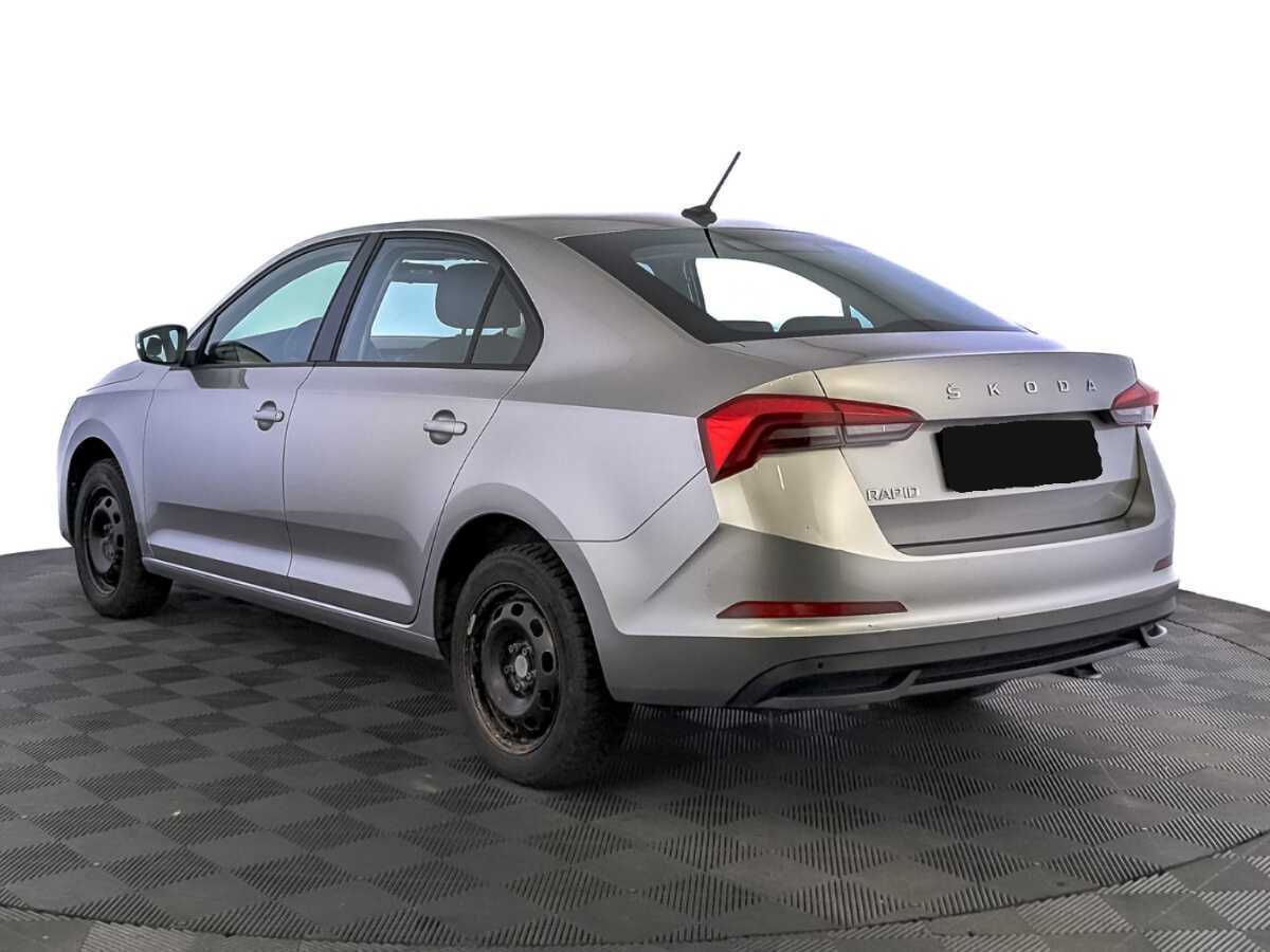 Skoda Rapid с пробегом — 2020 год. Фото: #6