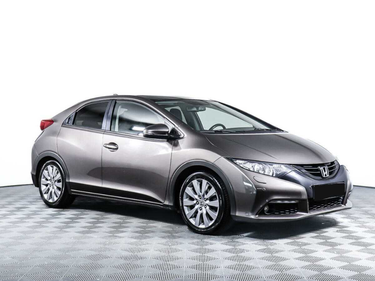 Honda Civic с пробегом — 2013 год. Фото: #2